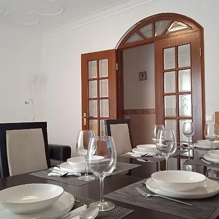 Apartment Inviting 2-bed In