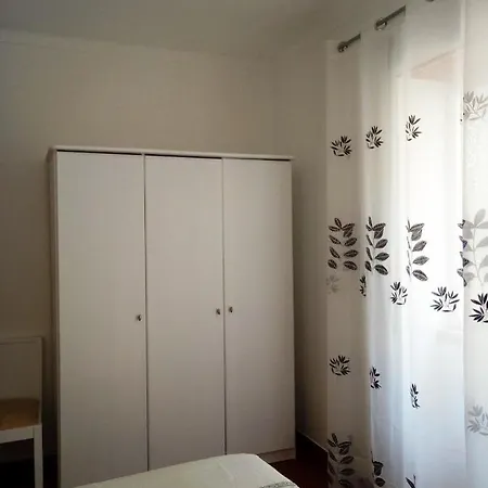 Inviting 2-bed In *