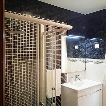 Inviting 2-bed In * Nazaré